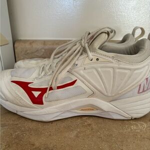 Mizuno volleyball shoes